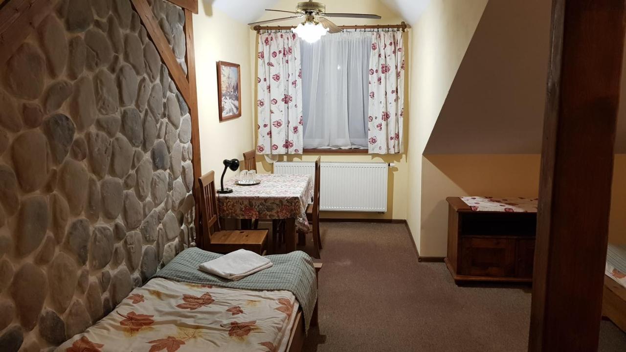 Отель Karczma Na Woli Билгорай Экстерьер фото